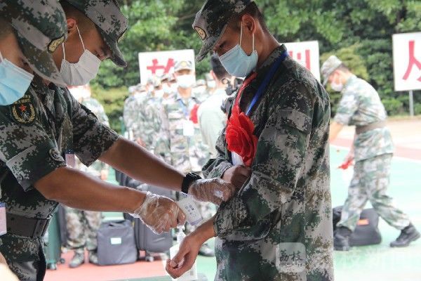 后浪|新“后浪”奔涌入军营|荔枝军事