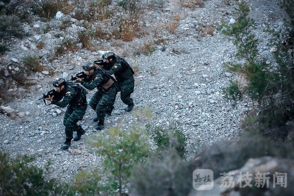 反恐|山地反恐围剿磨练铁拳尖刀|荔枝军事
