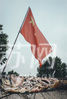长江流域重点水域全面禁捕是贯彻落实习近平总书记关于长江“共抓大保护、不搞大开发”的重要指示精神，为共同维护好洪泽湖水域生态环境和水生生物资源，承载了无数人记忆的洪泽湖渔人湾即将开始新的篇章。
