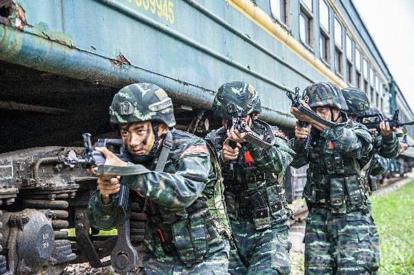 魔鬼|近观“魔鬼周”,特战尖兵“试比高”|荔枝军事