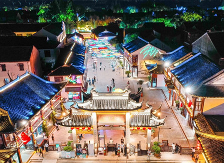 Thousands of lanterns color the ancient town in Jiangsu