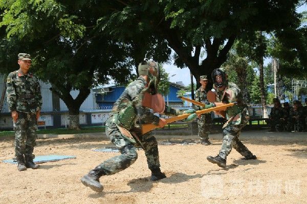 教练员|武警某支队举办教练员比武竞赛,提升警(士)官组训任教能力|荔枝军事
