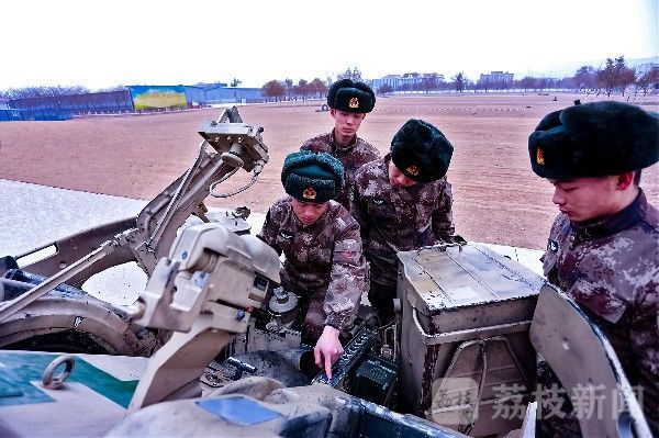 新人|火焰山下砺精兵葡萄廊里育新人|荔枝军事