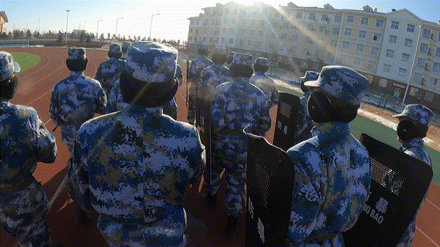 卫士|海军航空大学某试训基地 “飞鲨卫士”养成记|荔枝军事