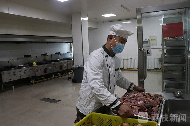 春节|这个春节，有点暖|荔枝军事