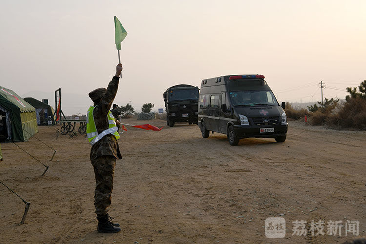 演练|联勤保障部队第960医院与火箭军某部联合开展卫勤演练|荔枝军事