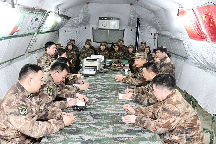 演练|联勤保障部队第960医院与火箭军某部联合开展卫勤演练|荔枝军事