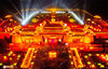 2021年2月23日晚，甘肃张掖甘州区非物质文化遗产九曲黄河灯阵亮灯迎客。
