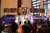 2021年3月2日，北京。月球样品001号入藏国家博物馆，观众可以近距离一睹嫦娥五号从月球带回的“土特产”——月球样品的真容，感受飞天梦想。来源：IC photo 牛云岗/IC photo
