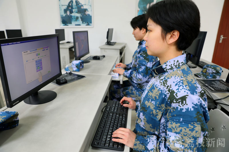 青春|妇女节献礼|巾帼女兵绽放别样青春