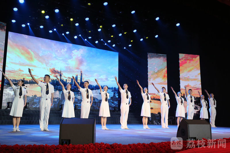 青春|妇女节献礼|巾帼女兵绽放别样青春