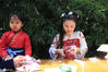 2021年4月10日，江苏省南京市，当日，古崇正书院木绣球花汉服文化节在江苏南京清凉山公园举行，吸引了众多汉服爱好者前来参加。
