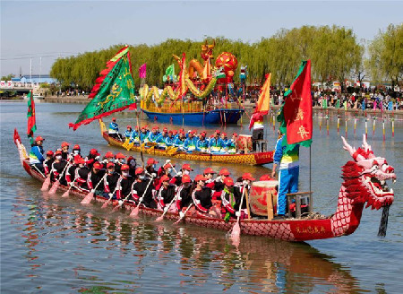Maoshan Boat Fair held in east China's Jiangsu