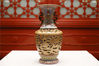 2021年4月30日，北京故宫博物院武英殿展出的粉彩镂空暗八仙纹双耳转心瓶（清乾隆）。经过两年多筹备，最新改陈的“陶瓷馆”将于5月1日在故宫博物院武英殿开放。