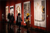 2021年5月2日，南京，观众在江苏省美术馆观看“抱石风骨——首届中国画双年展”。