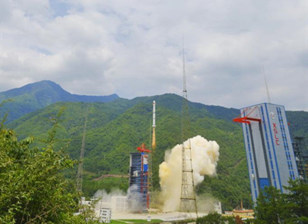 China launches new remote-sensing satellite group