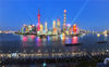 2021年6月22日，上海，以“永远跟党走”为主题的庆祝建党百年光影秀试演，夜幕下的浦江两岸流光溢彩，美不胜收。