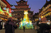 2022年1月18日，上海，豫园商城举办的2022新春游园暨非遗民俗艺术灯会正式启动。
