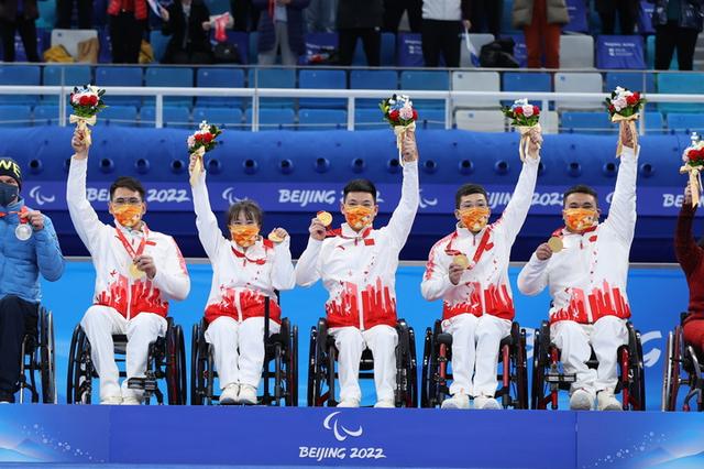 残奥会|中国轮椅冰壶队击败瑞典队获北京冬残奥会冠军