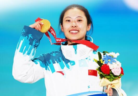 冠军|冬残奥会旗手郭雨洁： 我们一样可以成为世界冠军