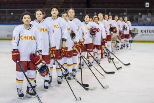 女子冰球队|中国女子冰球队——打出好成绩 迈进新周期