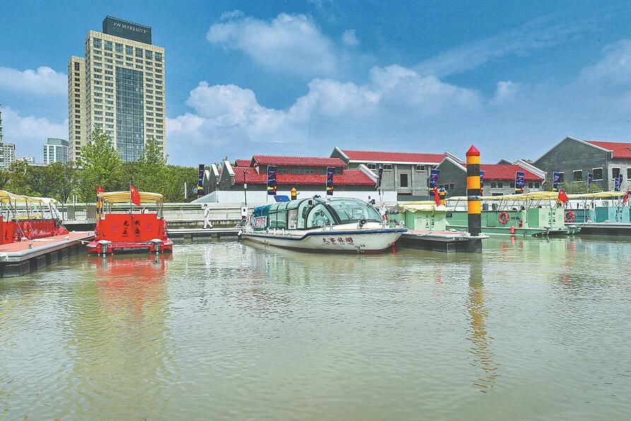 Suzhou Creek Rides Tourism Wave