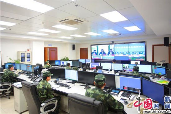 云南消防部队开展"担当—2018"跨区域地震救援演练( / 20 )