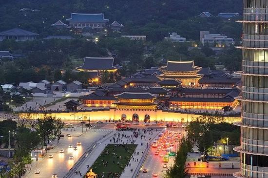文在寅要搬离青瓦台 不只是风水问题这么简单_荔枝网新闻