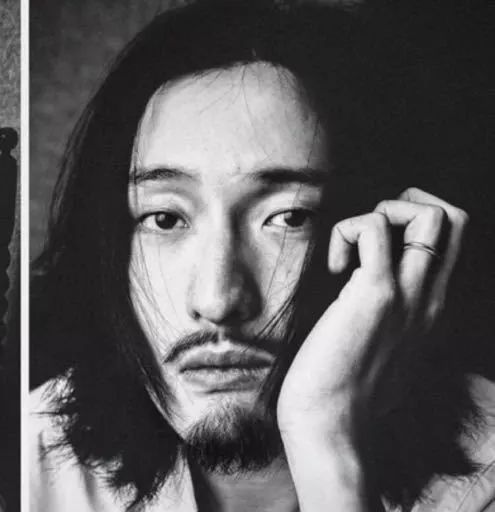 王传君现在的微博头像