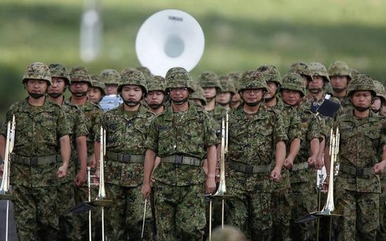 日本自卫队老龄化