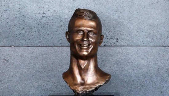 西班牙为博斯克立雕像c罗再躺枪 老帅:巴萨皇马输球是好事