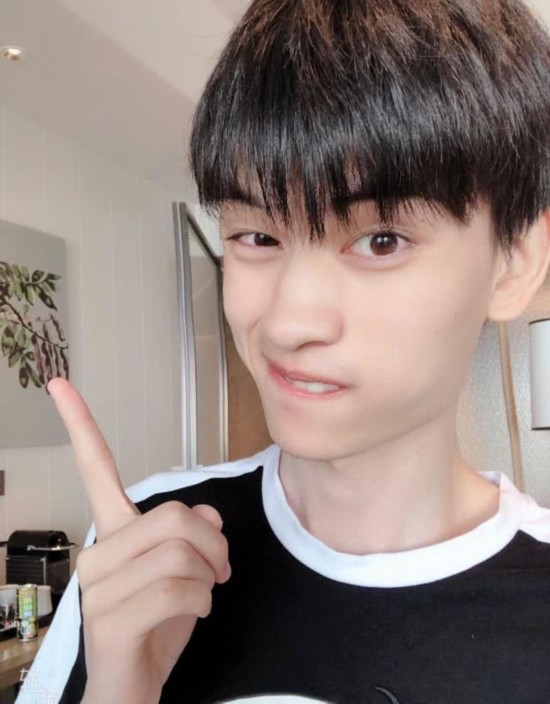 从核心到离开,小渝的经历坎坷却使他成长在仙阁收获赛季冠军的同时