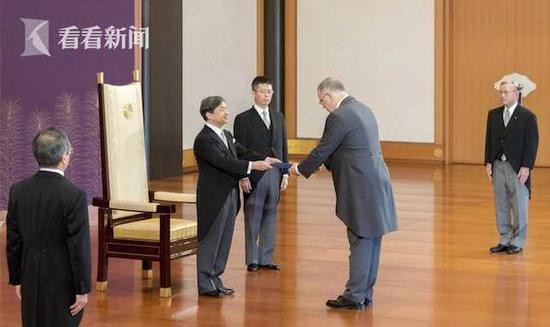 日本新天皇首次国书递交仪式 见了这两国新大使_荔枝网新闻