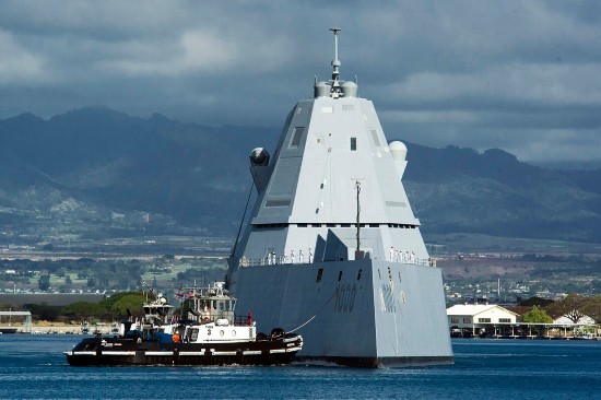 美國海軍朱姆沃爾特級驅逐艦首艦朱姆沃爾特號