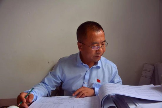 姚军军:天下的路有多长,筑路人的故事就有多长