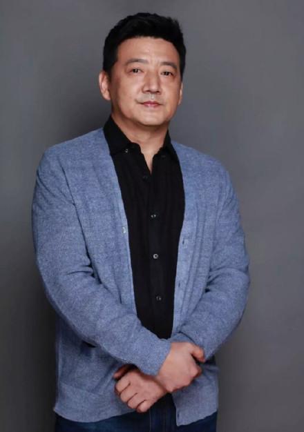 但是她为人非常低调,据一床情书了解,她的老公是黑豹乐队原主唱栾树