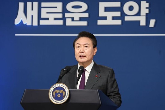 韩国总统现任图片