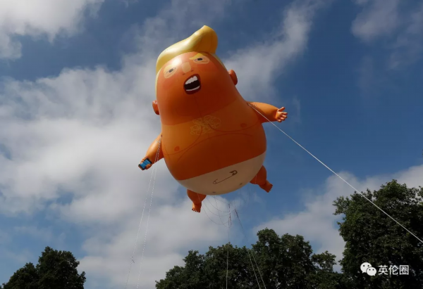 荔枝新闻 国际  而"川普宝宝"气球的负责人表示,额外的众筹款将用来