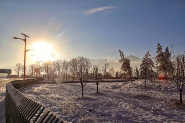 行走雪域|雪霁天晴朗,雪后素颜的拉萨.