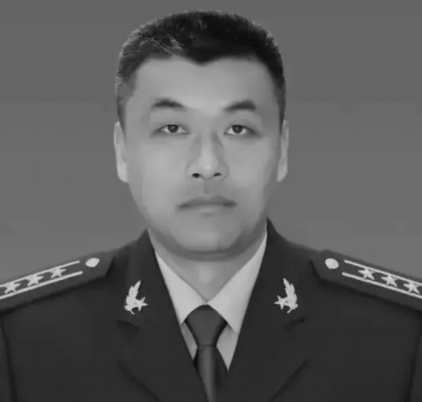 天津警备区冯长军图片