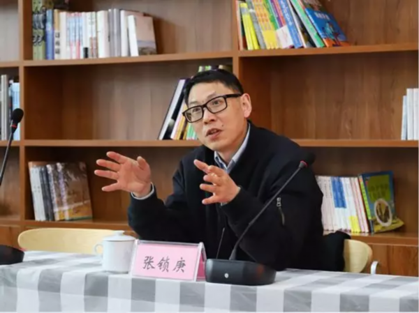 南大校友垠坤集团董事长杨雷率先落户我区南大校友经济产业园,他表示