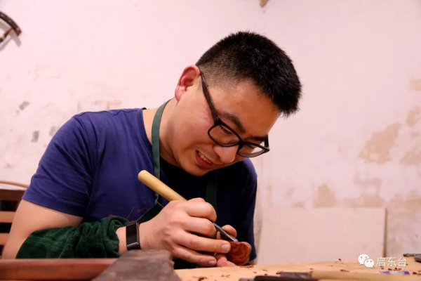 木匠冬冬的榫卯手艺