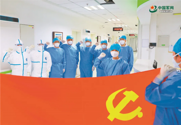 缘何?疫情面前,人民军队誓死不退,敢打硬仗,精准施策