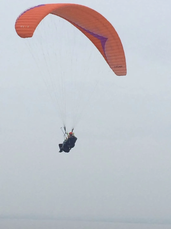 顾志浩乘风飞翔