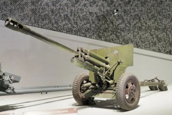 2毫米野炮是抗美援朝战争时期的苏联援华武器,该炮在朝鲜战场发挥了