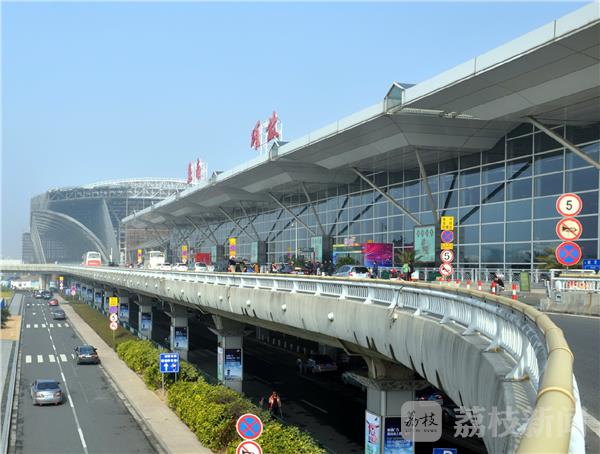 苏南硕放国际机场航班图片