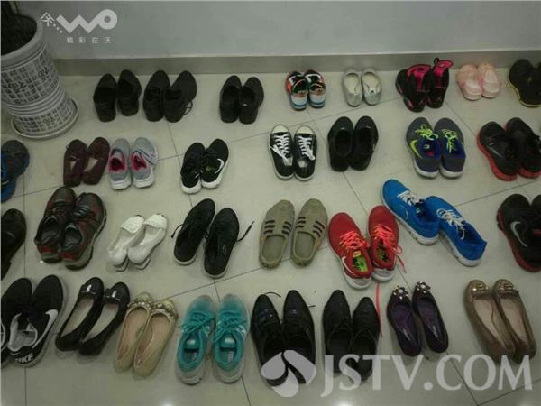 “鞋子大盗”专偷住户家门口高档鞋