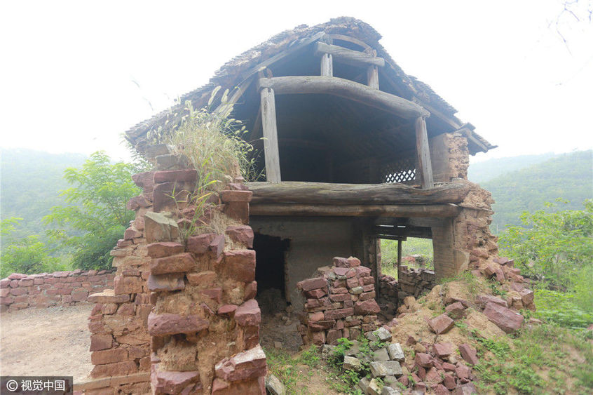 河南巩义:清代状元后代沦为乞丐 昔日将军府成废墟