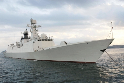 中国海军赴美演习舰艇编队回国 快瞧扬州舰高邮湖舰英姿