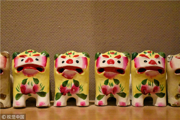 北京:首都博物馆现童年玩具 "老物件"勾起甜蜜回忆致青春